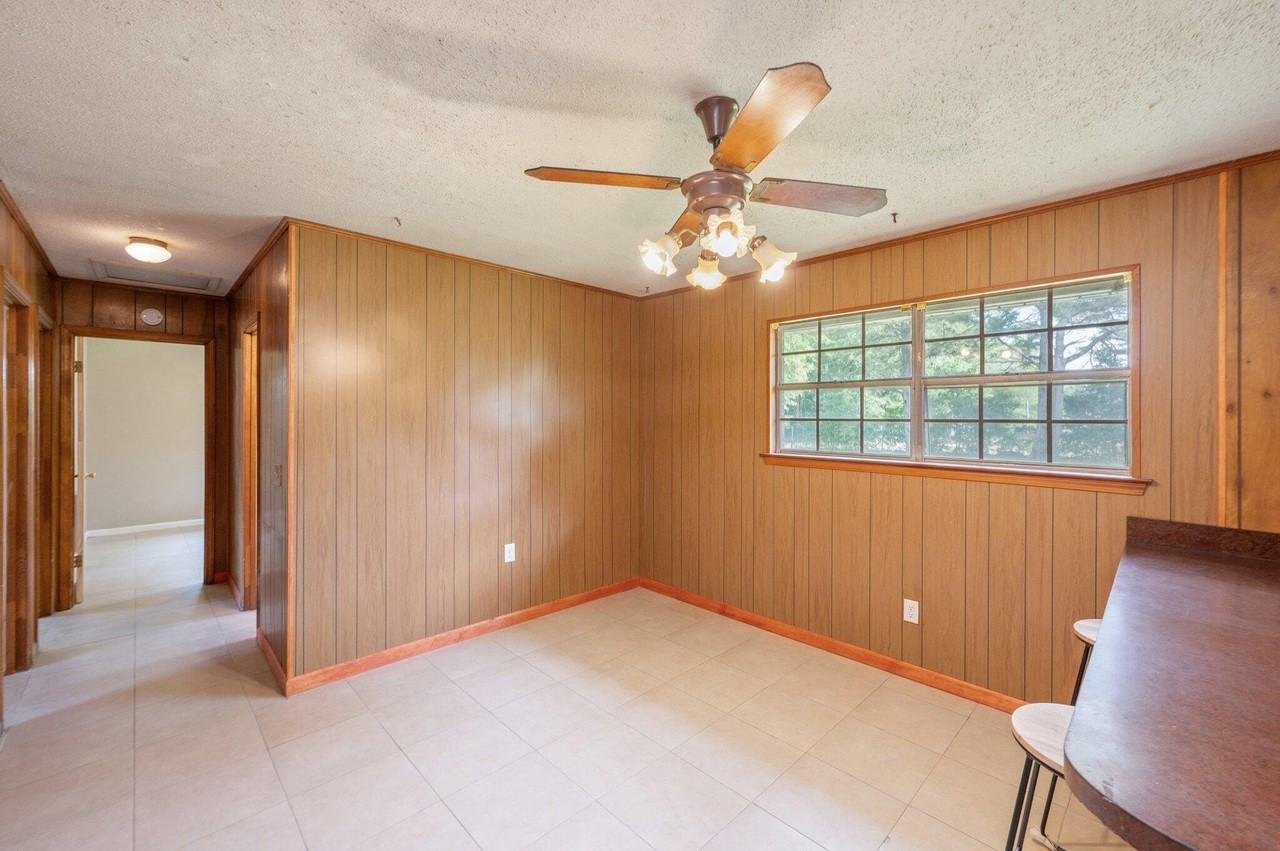 421 Quebec Ave - Photo 6 of 31