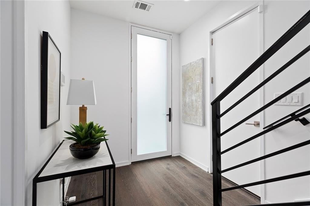 641 Angier Springs Ct Ne - Photo 5 of 44