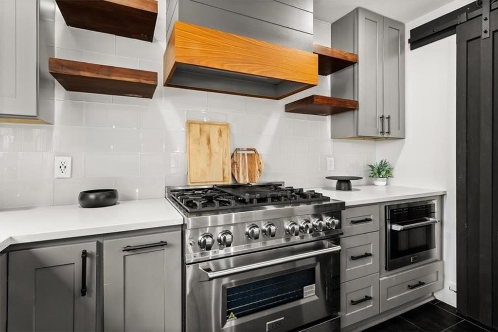 425 Mikasa Dr - Photo 2 of 41