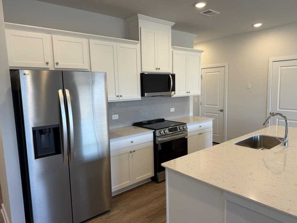 7269 Mulberry Trace Ln - Photo 3 of 25