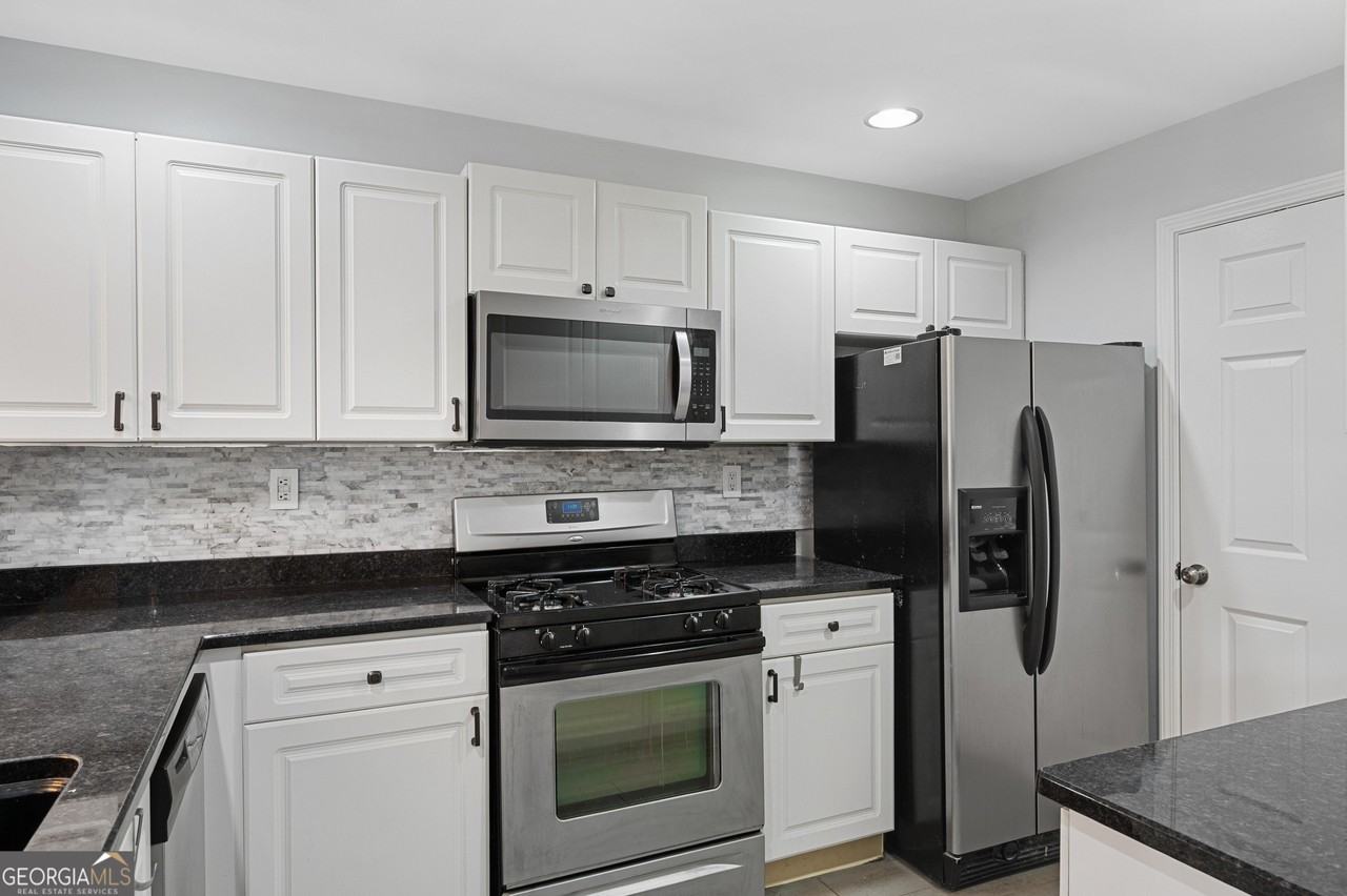 220 Renaissance Pkwy Ne Apt 2119 #2119 - Photo 4 of 19