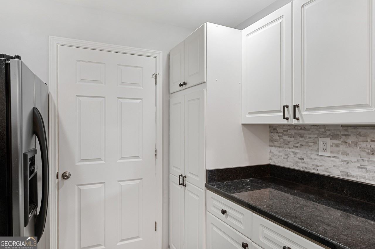 220 Renaissance Pkwy Ne Apt 2119 #2119 - Photo 5 of 19