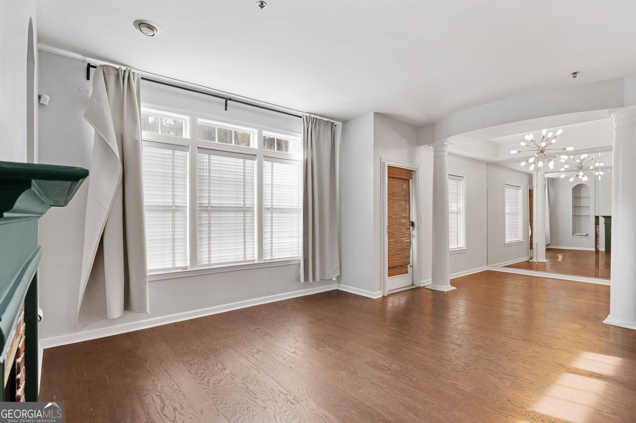 220 Renaissance Pkwy Ne Apt 2119 #2119 - Photo 6 of 19