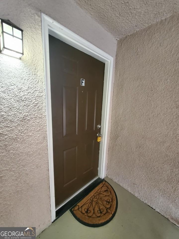 2396 Lawrenceville Hwy - Photo 3 of 20