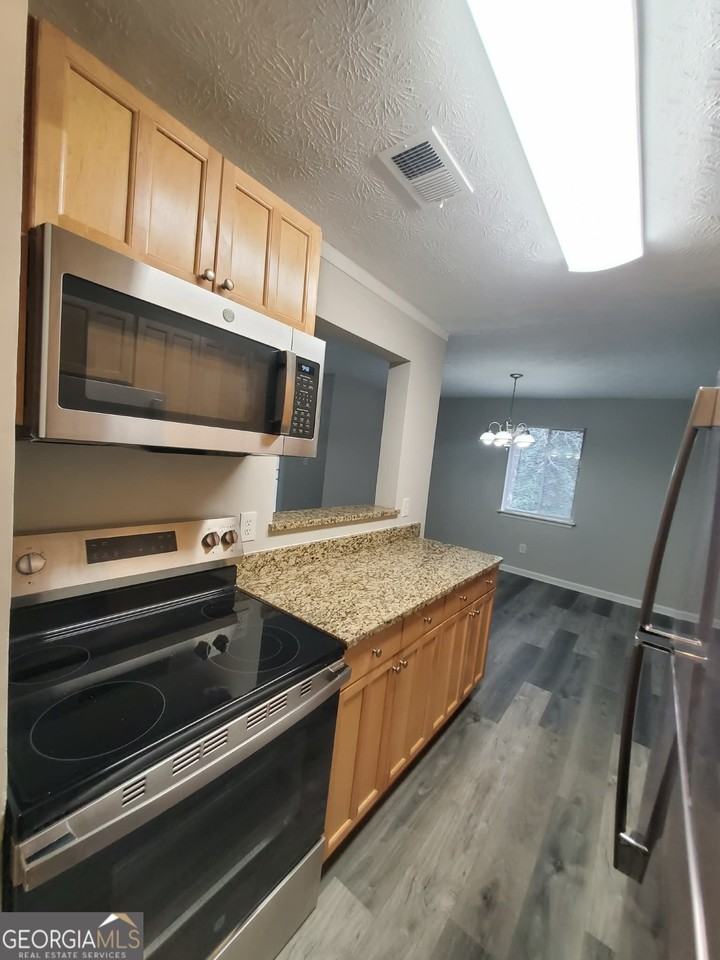 2396 Lawrenceville Hwy - Photo 7 of 20