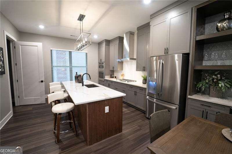 1052 Fraser Street unit: 1052 #1052 - Photo 7 of 32