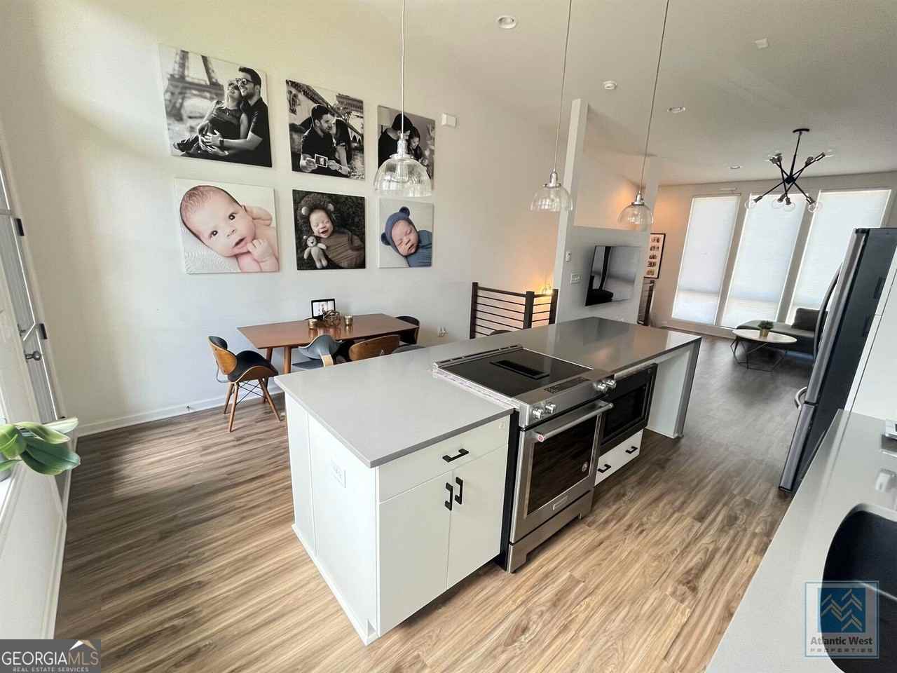 440 Latta St Ne - Photo 4 of 14