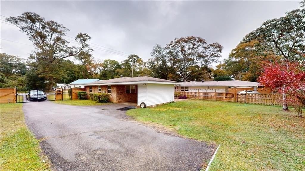 463 Magnolia Rd #B - Photo 3 of 15