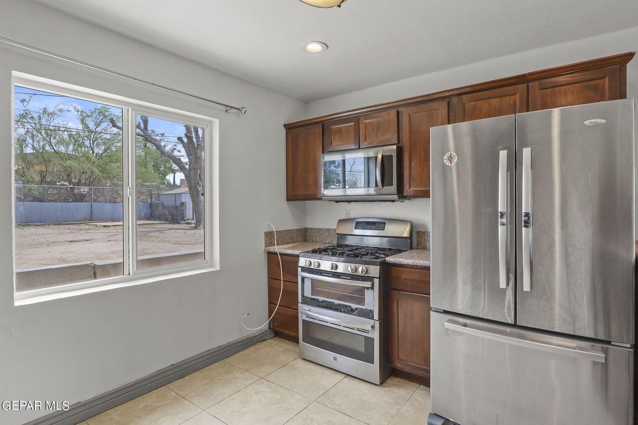 7709 Parral Dr - Photo 5 of 22