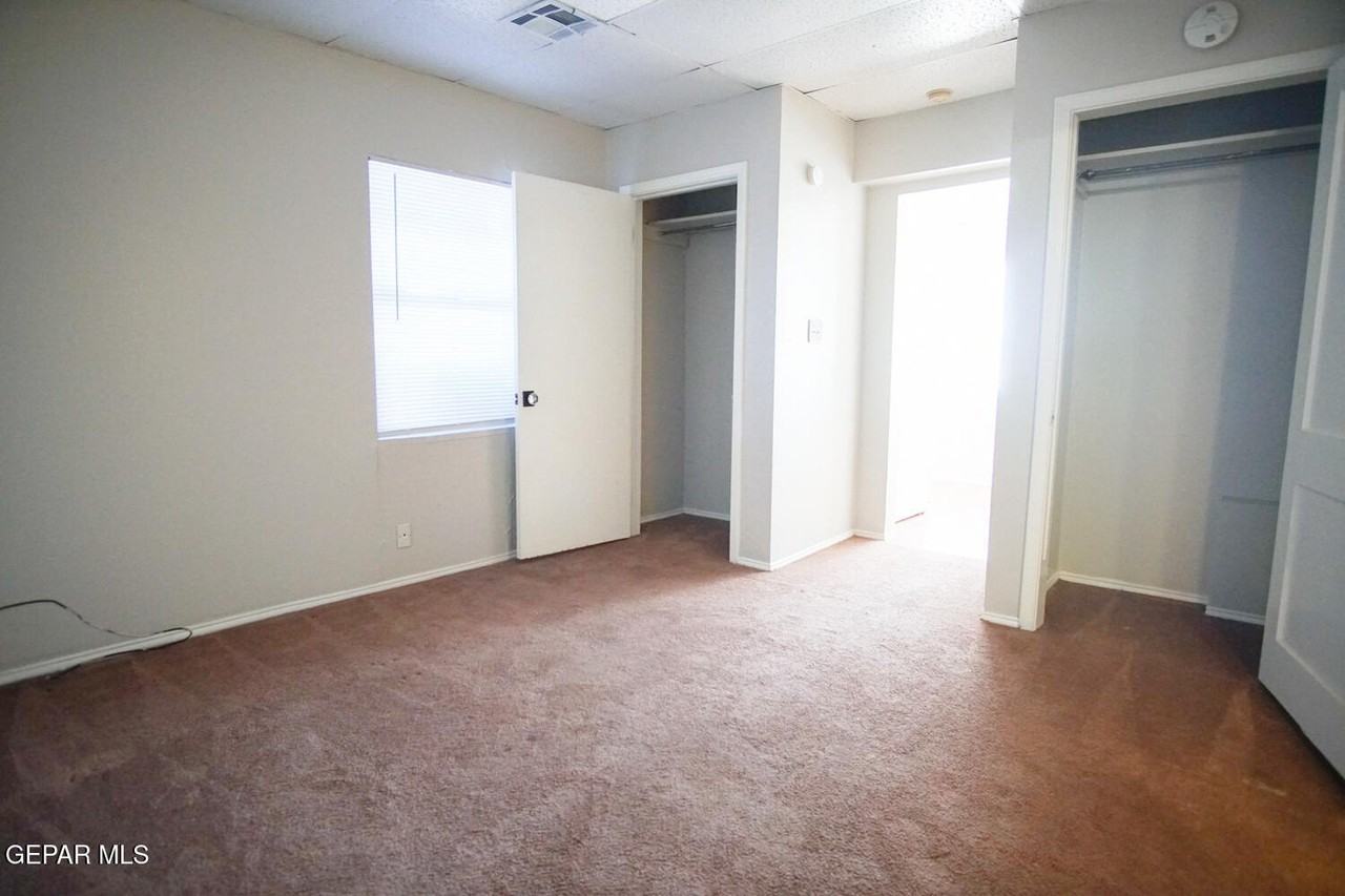 419 E Schuster Ave Apt 5 #5 - Photo 3 of 10