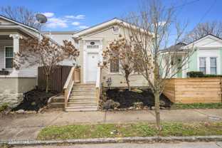 1104 E Saint Catherine St - Photo 1 of 1