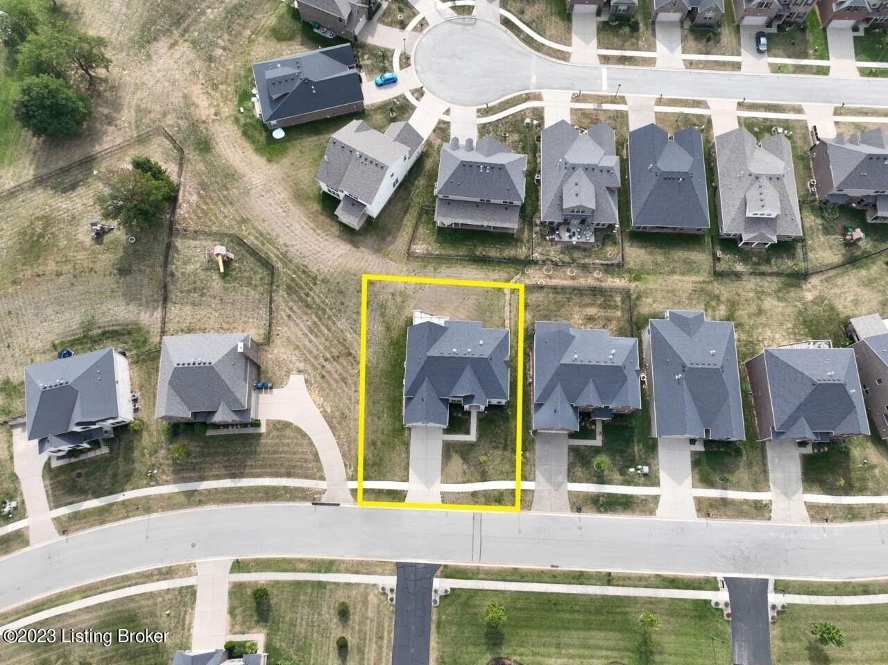 18507 Chadwick Glen Cir - Photo 2 of 50