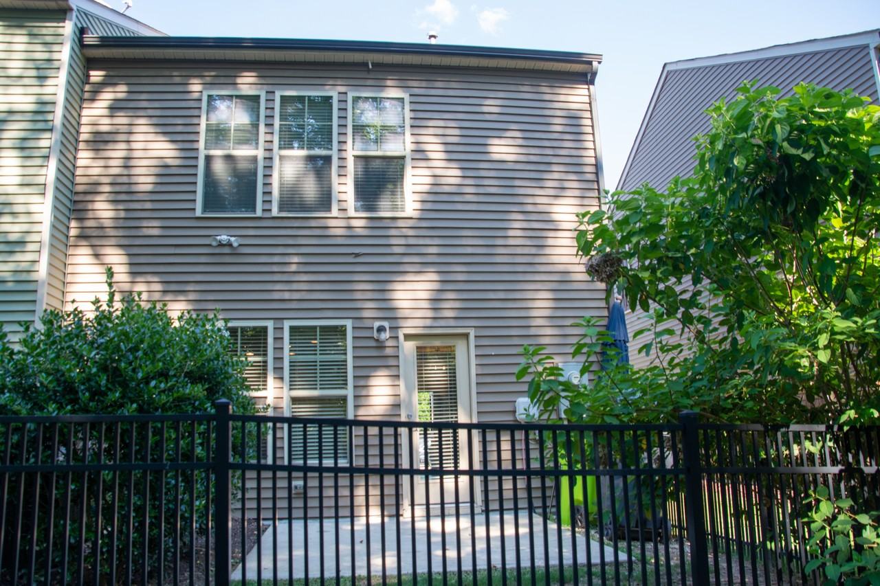 122 Tuftin Dr #1 - Photo 3 of 50