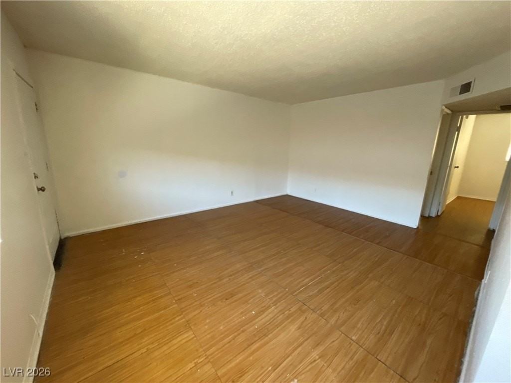 705 Morgan Ave #4 - Photo 6 of 19