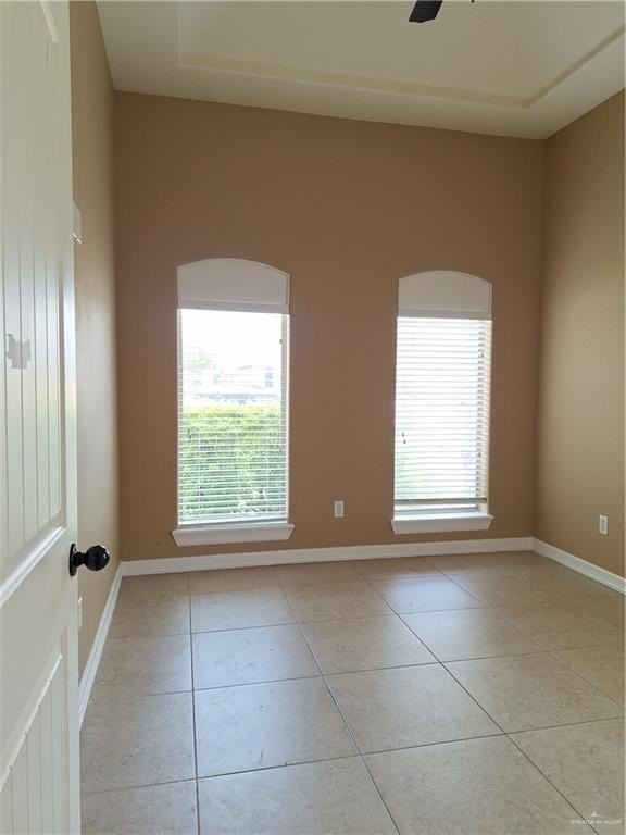 2212 N Ruby St - Photo 3 of 11