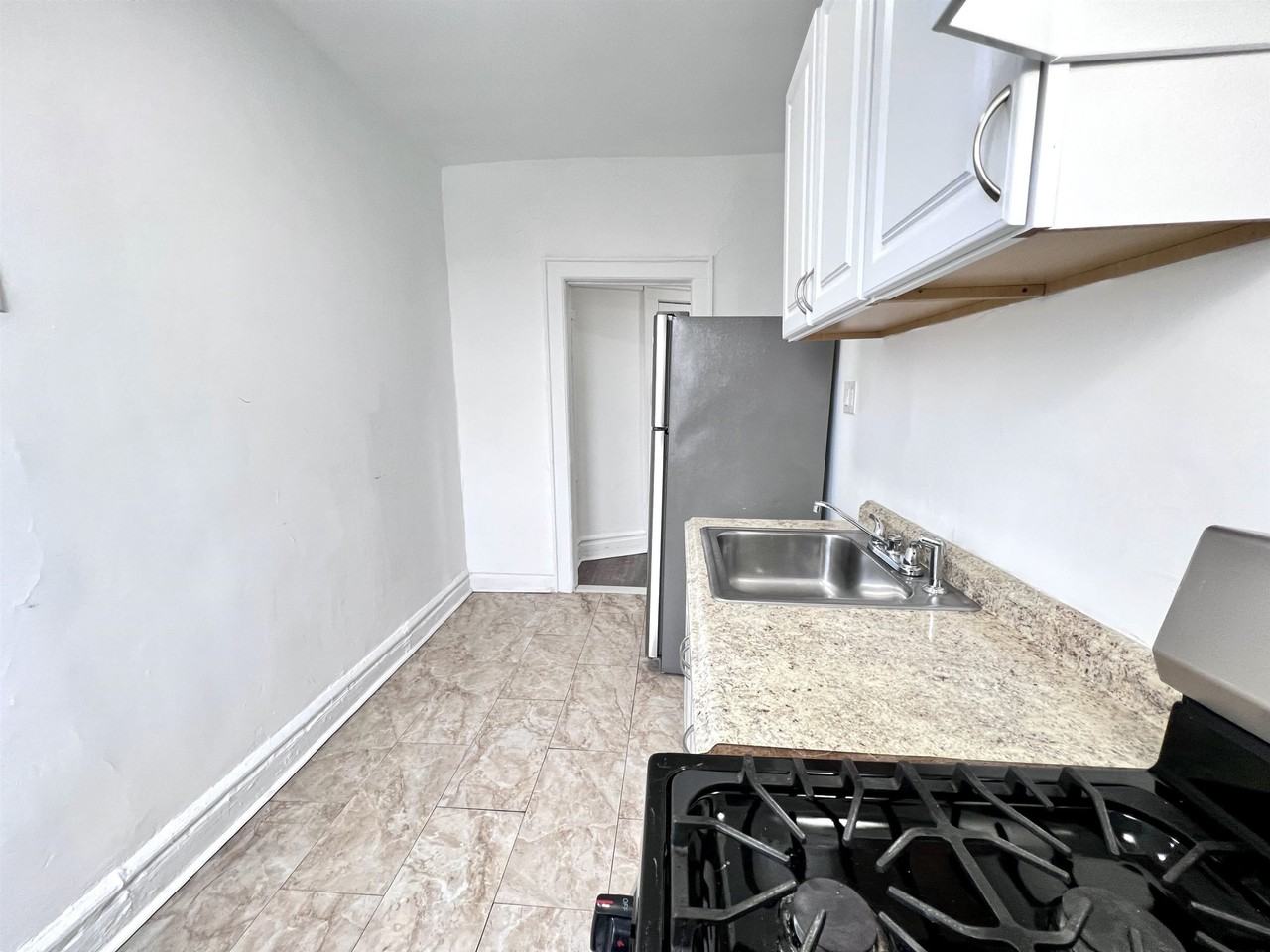 277 Harrison Ave #E4 - Photo 2 of 13