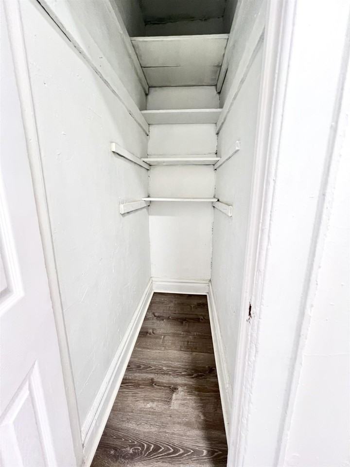 277 Harrison Ave #E4 - Photo 3 of 13