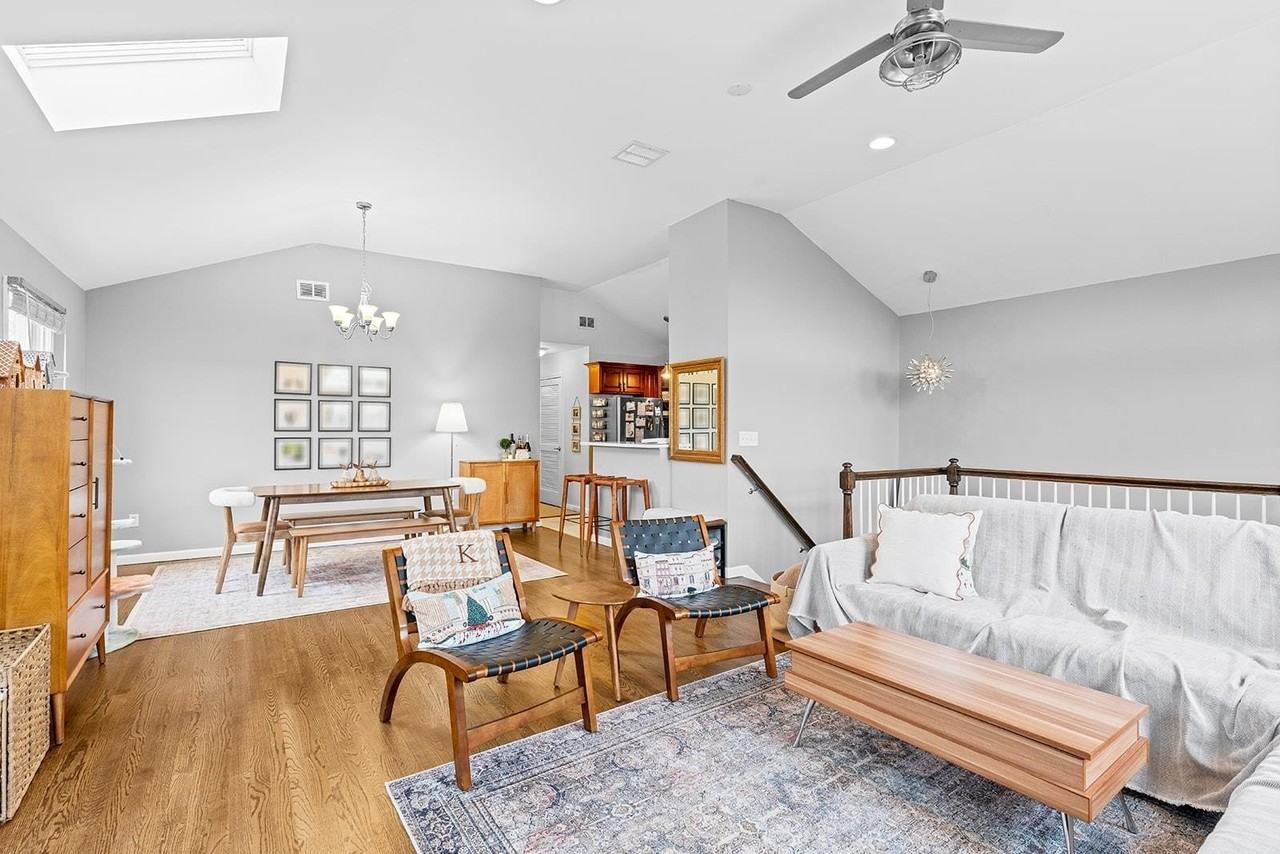 359 Webster Ave #2 - Photo 4 of 17