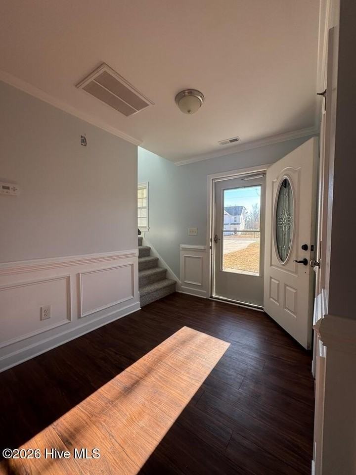 1260 Pickett Rd - Photo 2 of 18