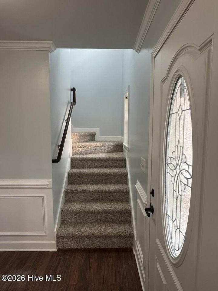 1260 Pickett Rd - Photo 7 of 18