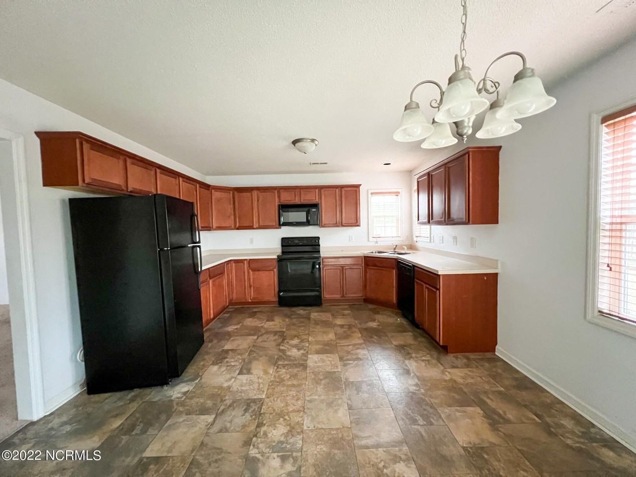 242 Smallwood Rd - Photo 2 of 12