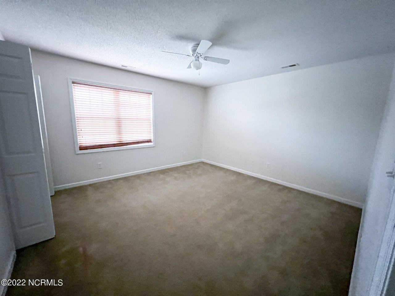 242 Smallwood Rd - Photo 7 of 12