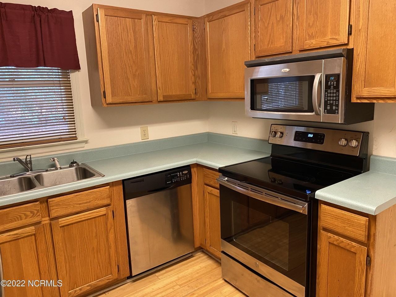 60 Vernon Ln - Photo 5 of 14