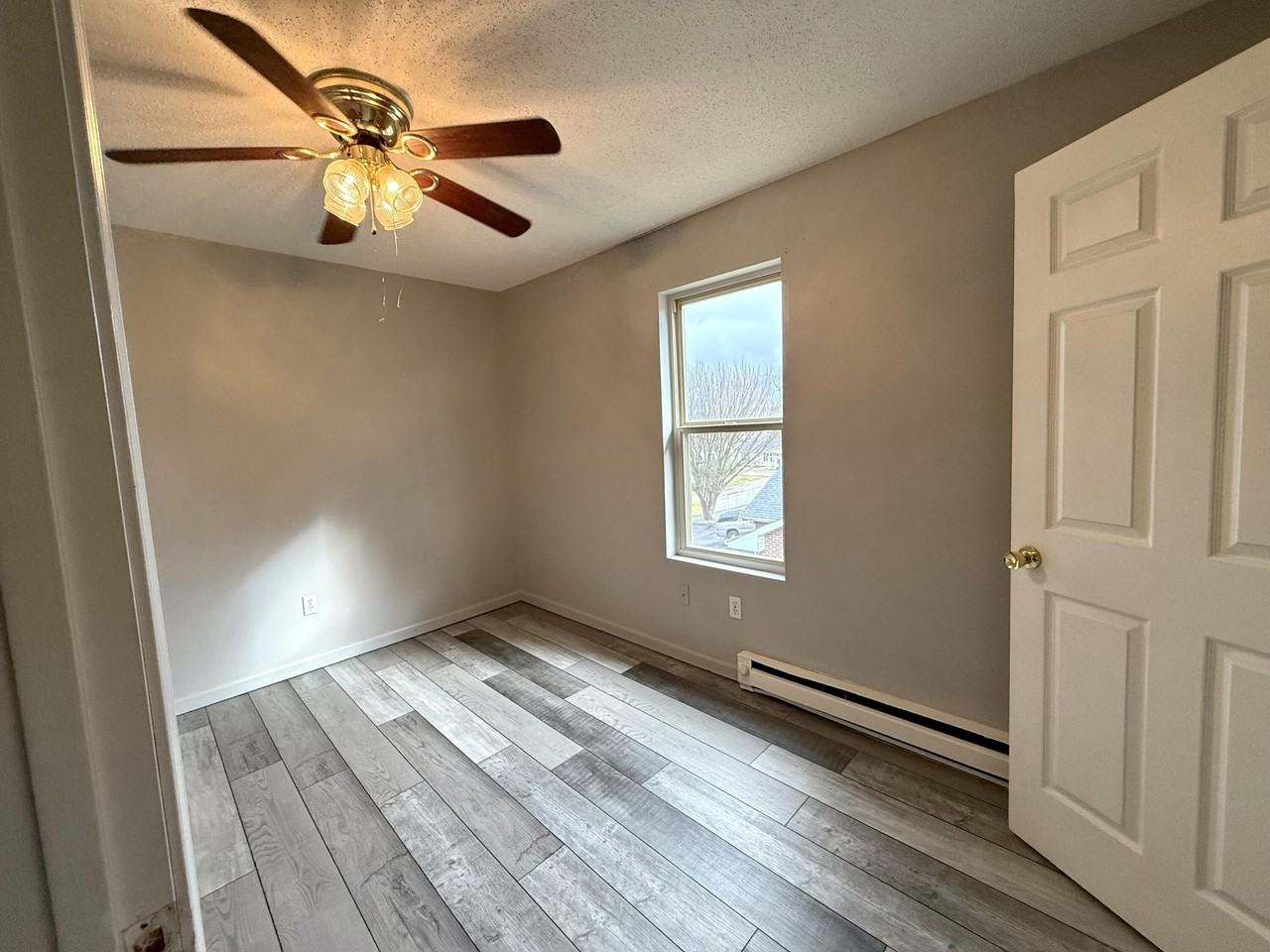 307 N Maple St Apt 6 #6 - Photo 4 of 11