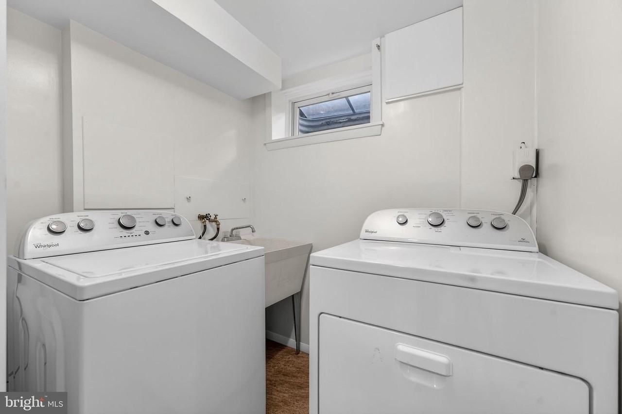 7507 Murillo St - Photo 7 of 44