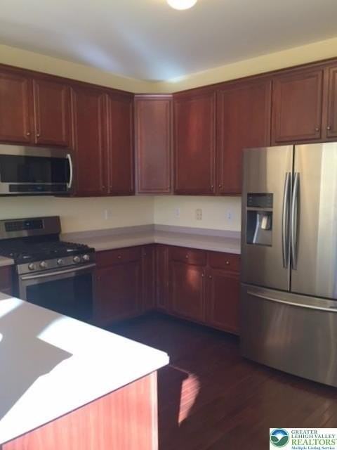 606 N 41st St - Photo 4 of 9