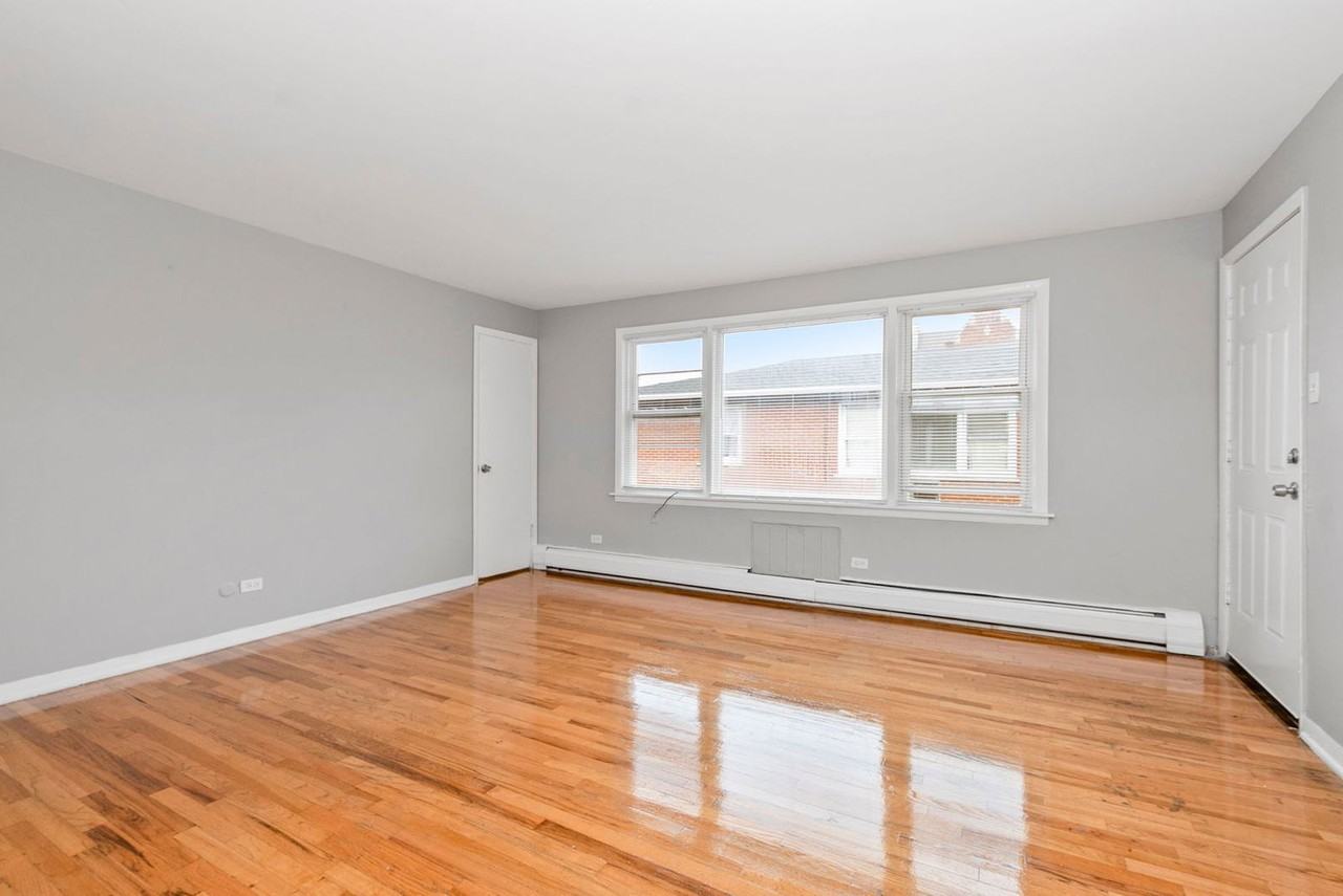 7906 S Wabash Ave - Photo 6 of 6