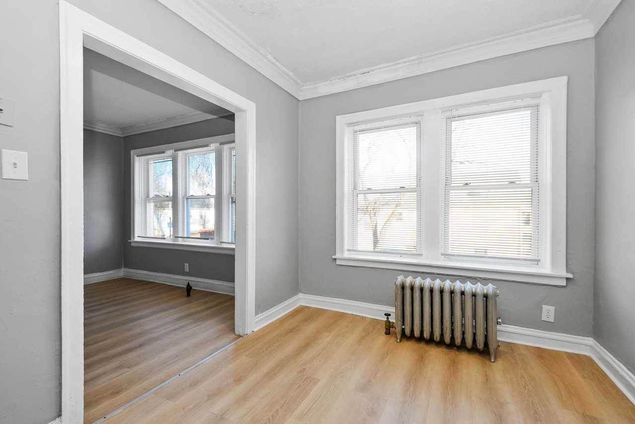 7955 S Normal Ave - Photo 5 of 7