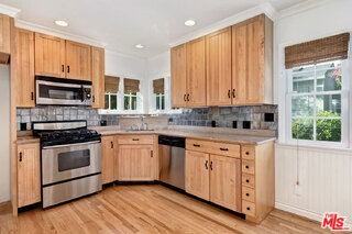 11339 Albata St - Photo 3 of 8