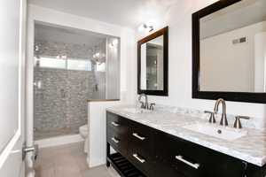 featured image of 7 Sandbar Dr