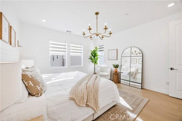 121 Fremont - Photo 2 of 8