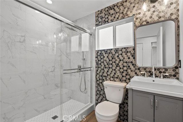 12869 Norris Ave - Photo 4 of 8