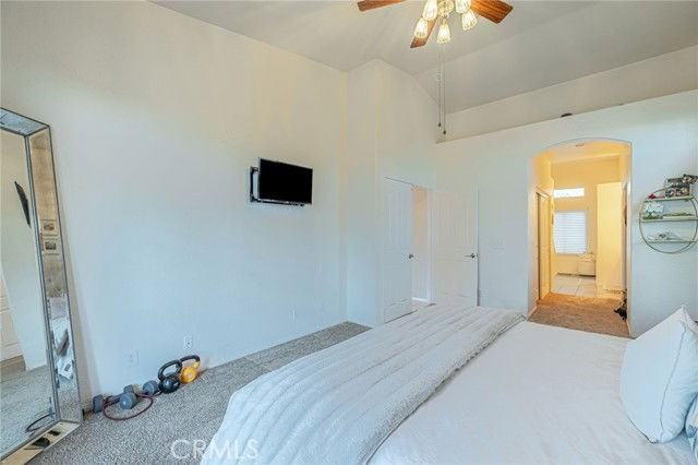 41002 Flagstone St - Photo 2 of 8