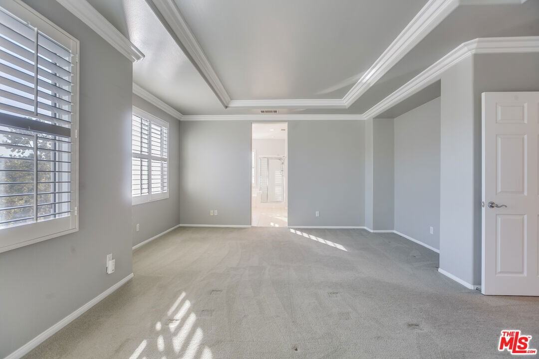 24040 Dandelion Ln - Photo 2 of 8