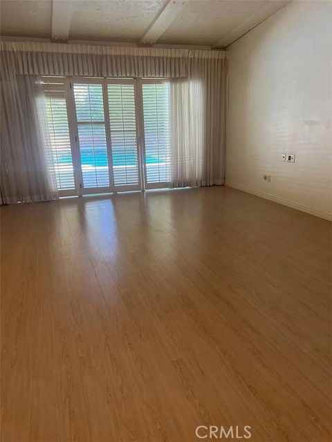 24057 Hatteras St - Photo 3 of 8