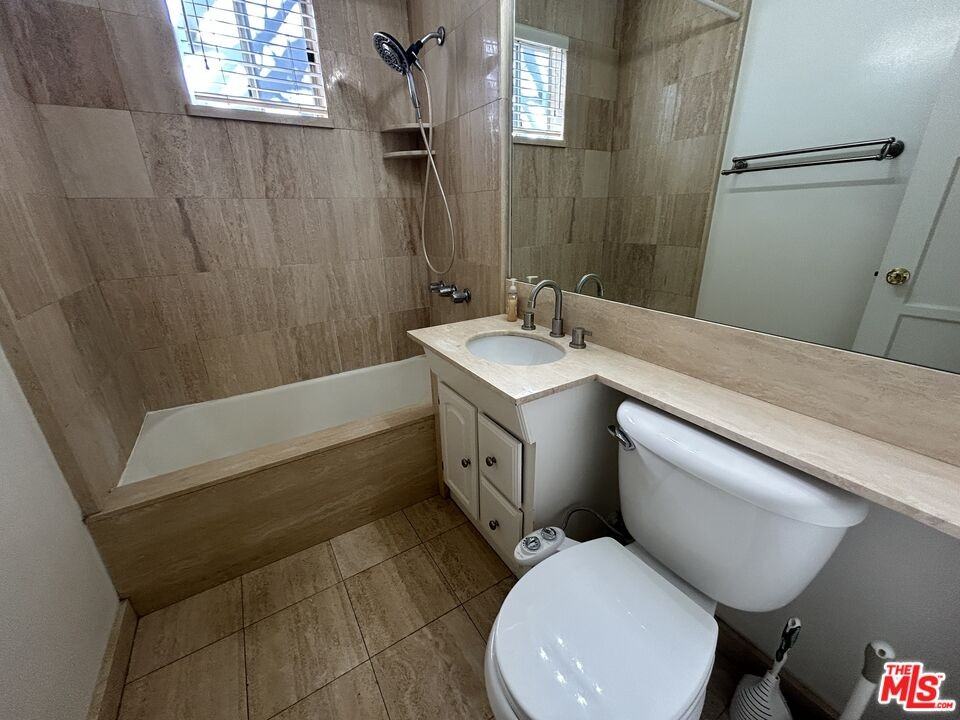 5355 Rhea Ave - Photo 2 of 8