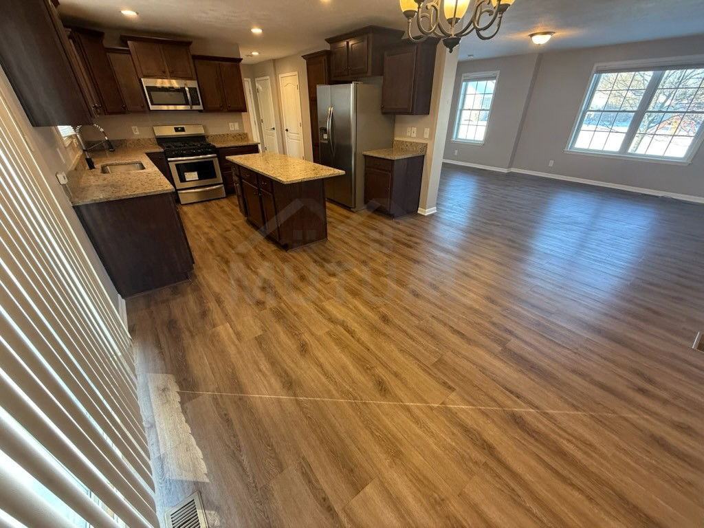 1113 Tartan Ln - Photo 4 of 8