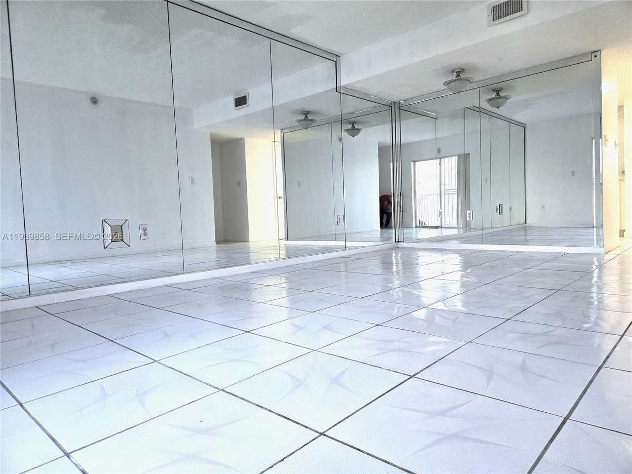 1100 Sw 104th Ct #E203 - Photo 3 of 20