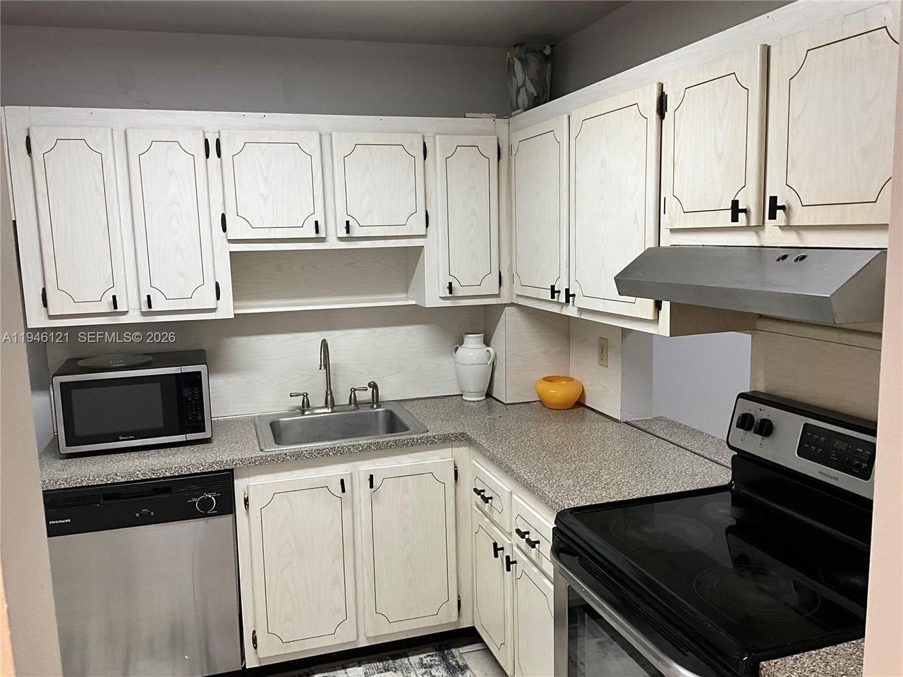 101 Berkley Rd #205 - Photo 3 of 13