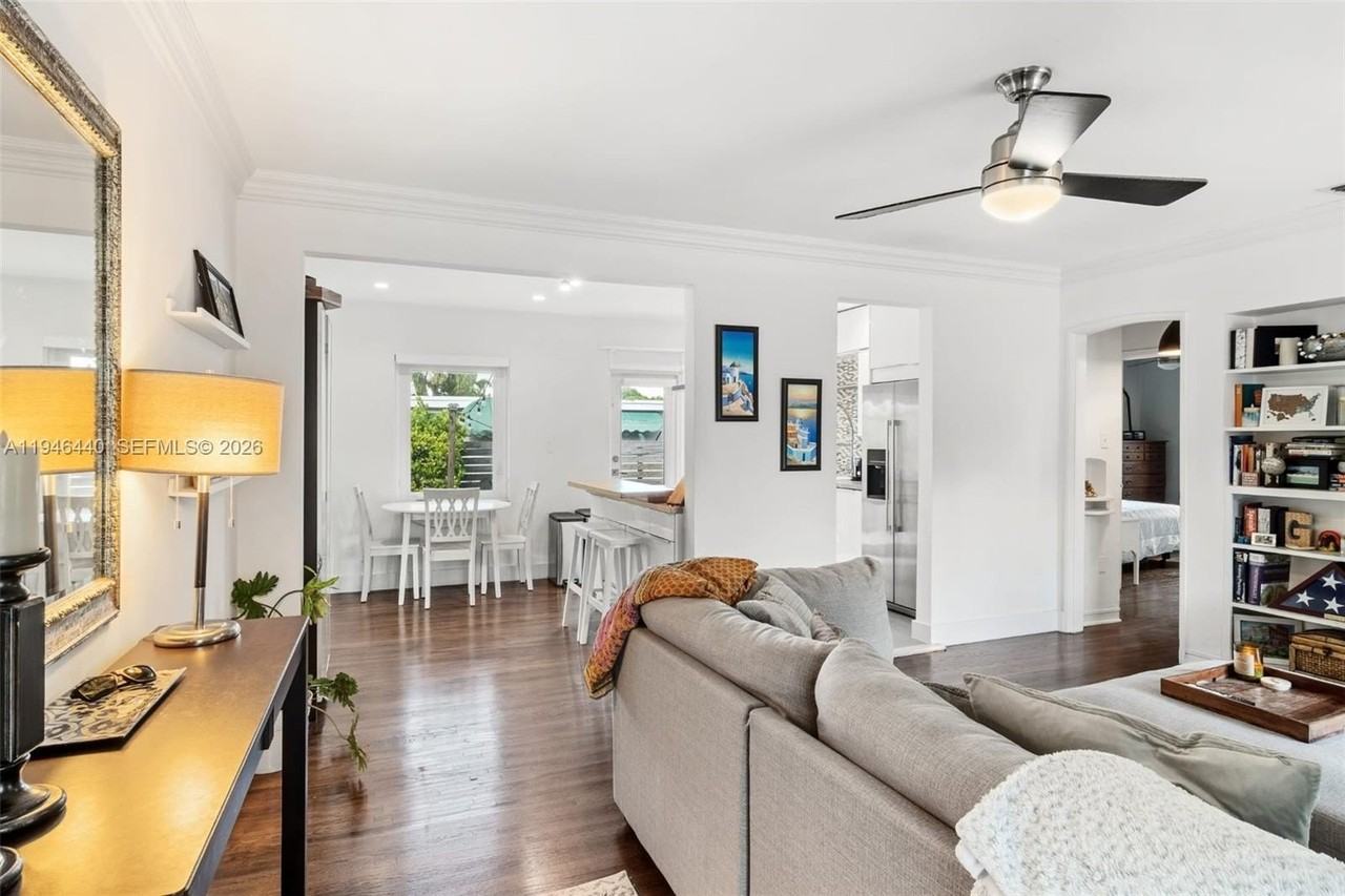 3151 Sw 20th St #1 - Photo 2 of 18