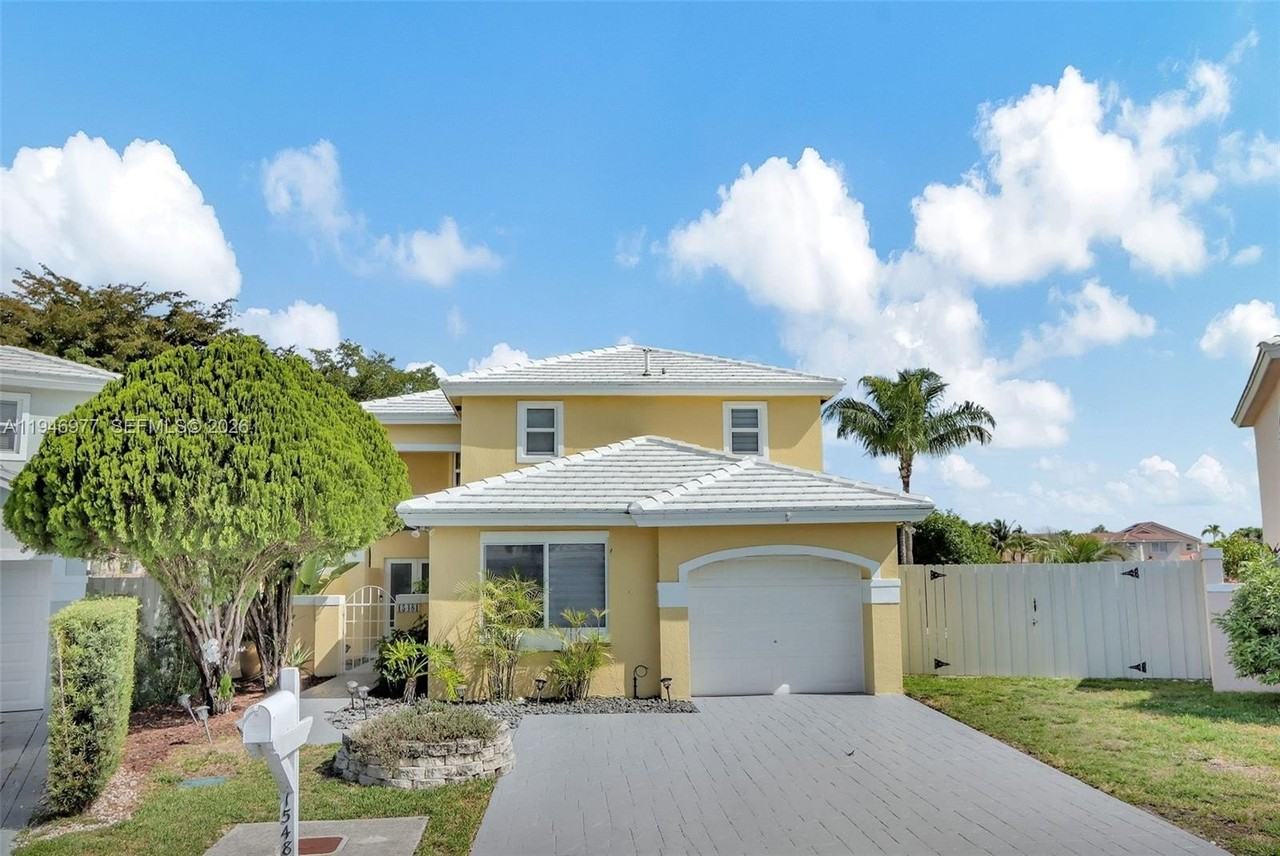 15481 Sw 47th Ter #15481 - Photo 3 of 30