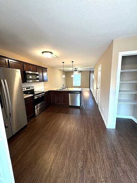 Holland Dr #100E - Photo 2 of 11