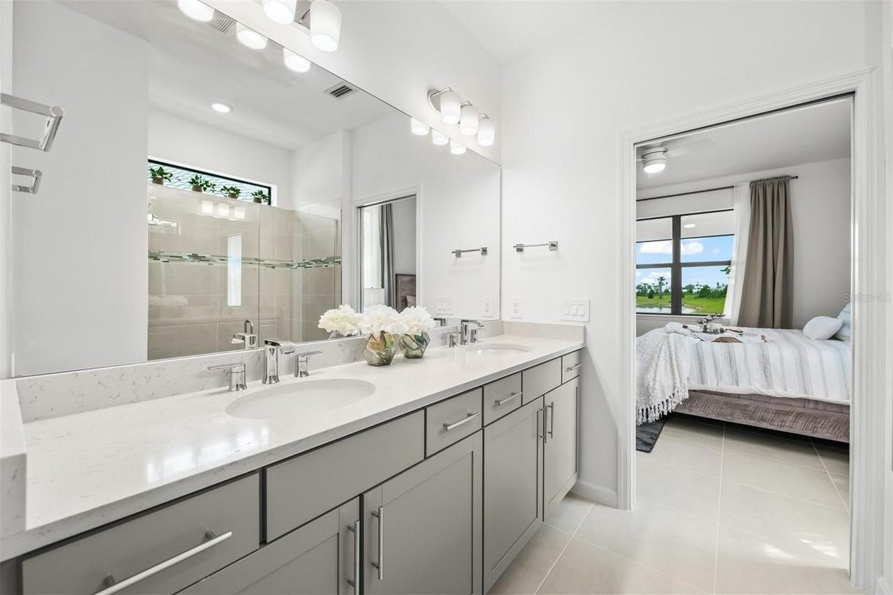 6328 Winding Pine Dr - Photo 6 of 49