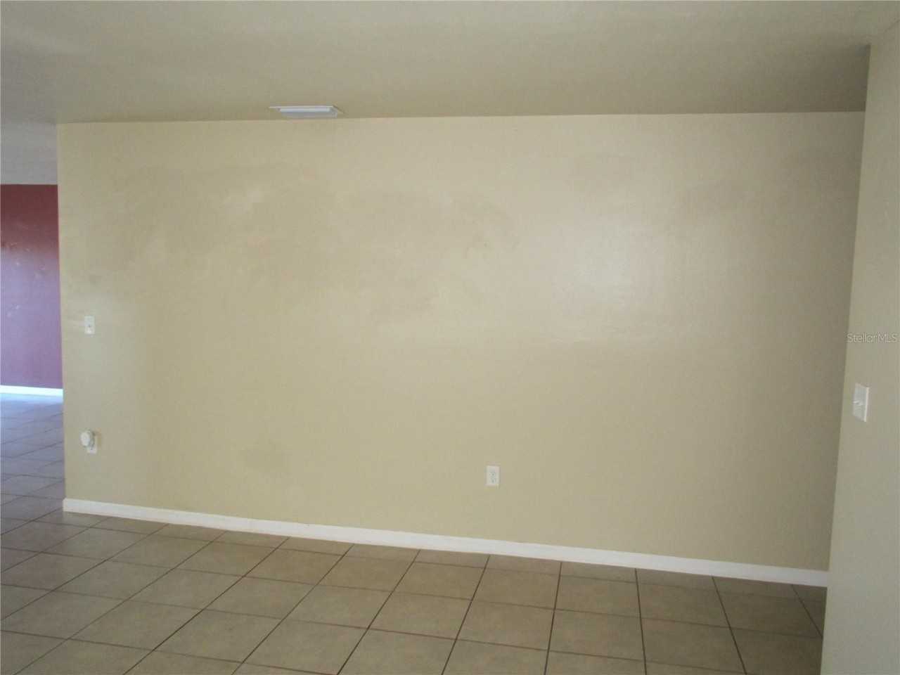 464 Hippel St - Photo 6 of 21