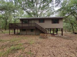 featured image of 4919 Ne 18th Trl