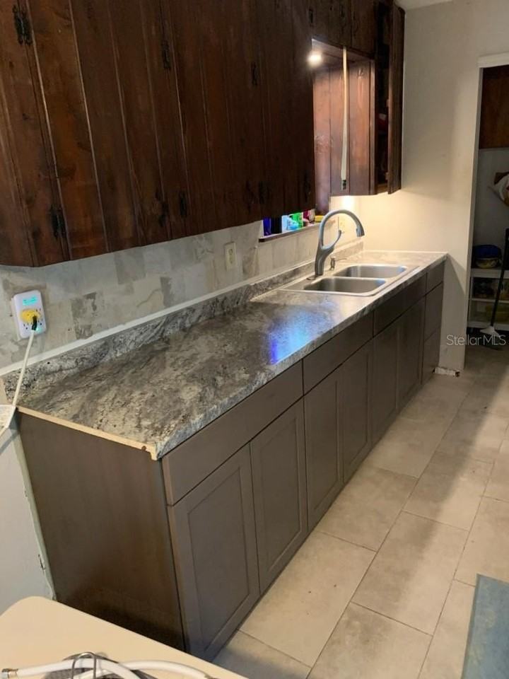 4919 Ne 18th Trl - Photo 3 of 15